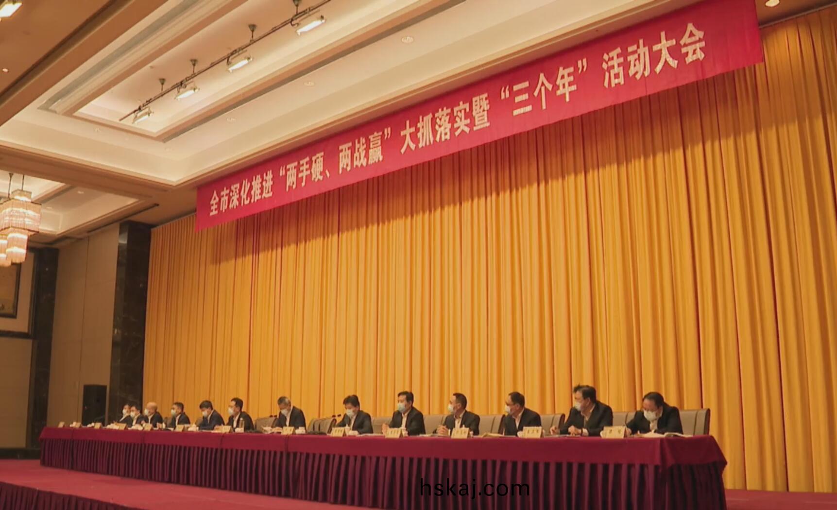 雙(shuang)鳥(niao)機械(xie)連(lian)續(xu)十(shi)三年(nian)被評(ping)爲嵊(sheng)州市(shi)工(gong)業(ye)企業三十(shi)強(qiang)